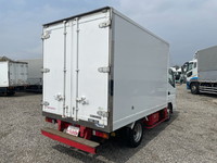 三菱ふそうキャンターガッツ冷凍車（冷蔵車）小型（2t・3t）[写真02]