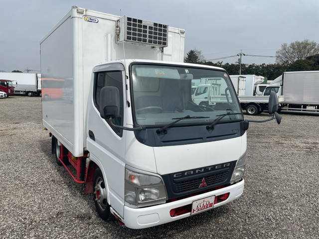 三菱ふそうキャンターガッツ冷凍車（冷蔵車）小型（2t・3t）[写真03]