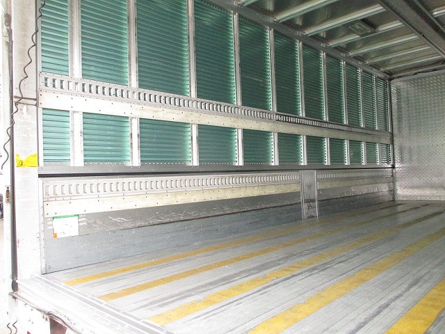 三菱ふそうファイターアルミウイング中型（4t）[写真15]