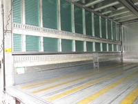 三菱ふそうファイターアルミウイング中型（4t）[写真15]