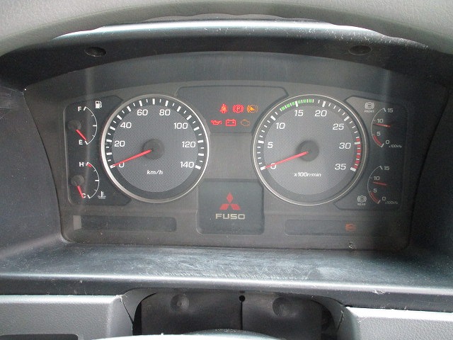 三菱ふそうファイターアルミウイング中型（4t）[写真27]