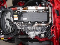 三菱ふそうファイターセルフクレーン4段増トン（6t・8t）[写真13]