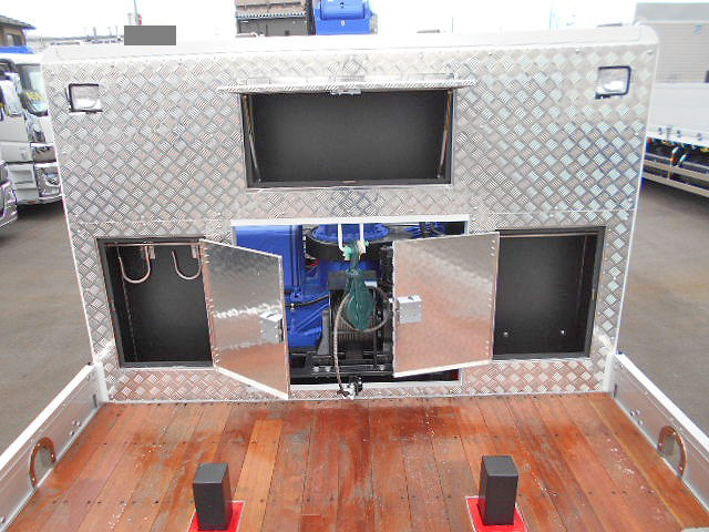 三菱ふそうファイターセルフクレーン4段増トン（6t・8t）[写真20]