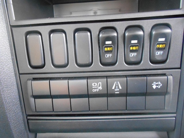 三菱ふそうファイターセルフクレーン4段増トン（6t・8t）[写真31]