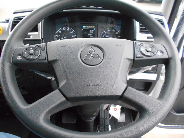 三菱ふそうファイターセルフクレーン4段増トン（6t・8t）[写真37]