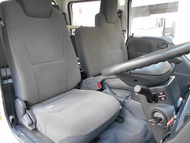 いすゞエルフダブルキャブ（Wキャブ）小型（2t・3t）[写真22]