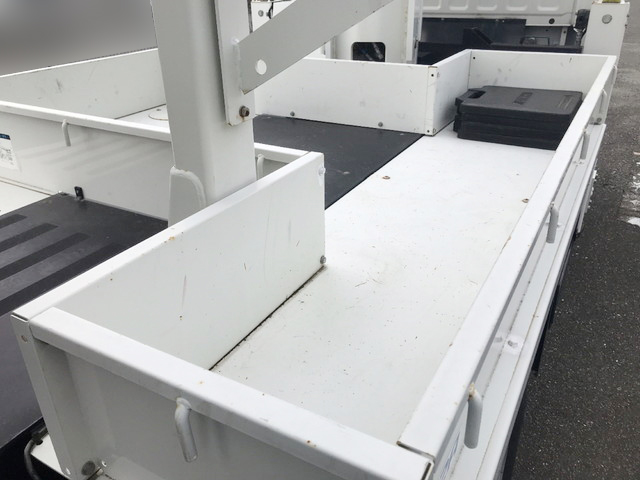 いすゞエルフ高所作業車小型（2t・3t）[写真08]