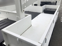 いすゞエルフ高所作業車小型（2t・3t）[写真08]