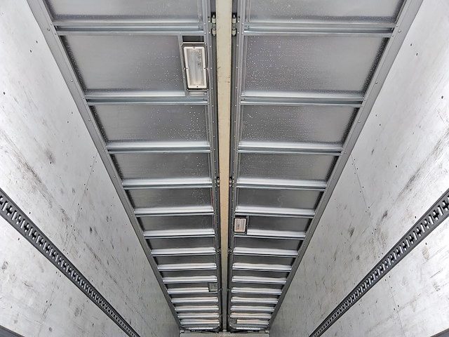 日野プロフィアアルミウイング大型（10t）[写真11]