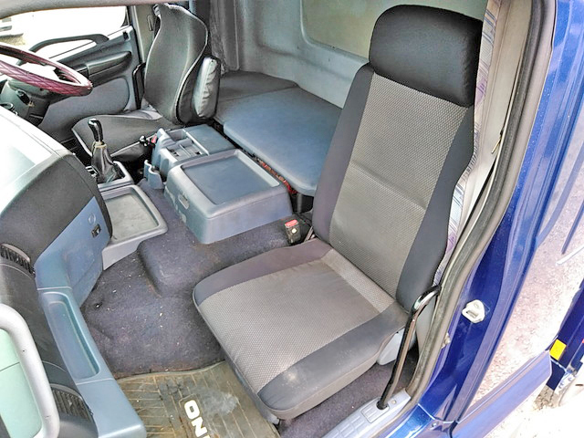 日野プロフィアアルミウイング大型（10t）[写真31]