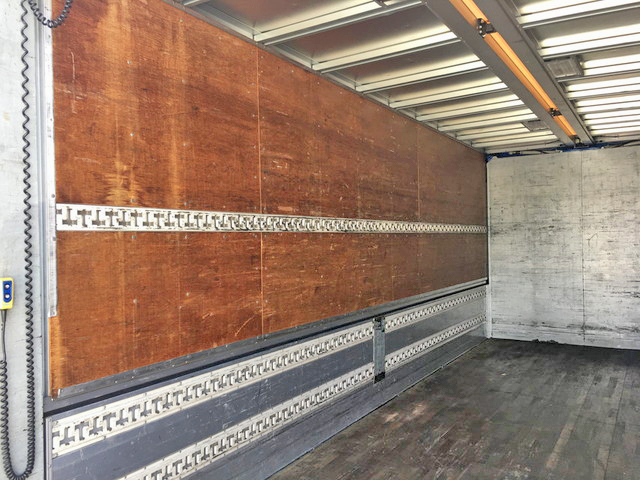 日野レンジャーアルミウイング中型（4t）[写真12]