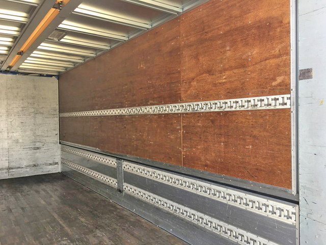 日野レンジャーアルミウイング中型（4t）[写真13]