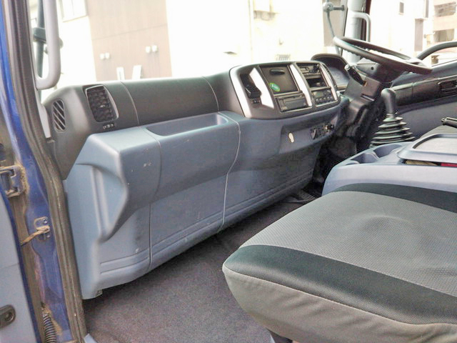 日野レンジャーアルミウイング中型（4t）[写真30]