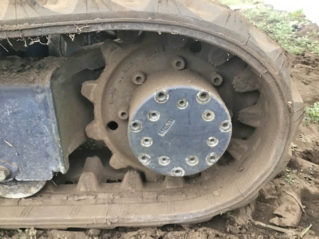 クボタミニユンボ（ミニバックホー）[写真17]