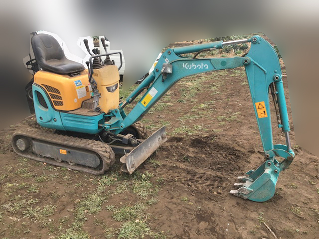 クボタミニユンボ（ミニバックホー）[写真02]