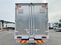 三菱ふそうキャンターアルミウイング小型（2t・3t）[写真11]