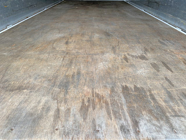 三菱ふそうキャンターアルミウイング小型（2t・3t）[写真17]