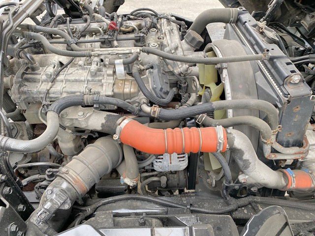 三菱ふそうキャンターアルミウイング小型（2t・3t）[写真27]