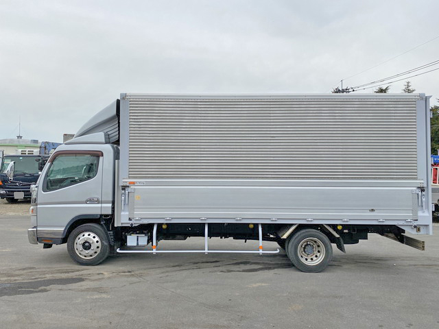 三菱ふそうキャンターアルミウイング小型（2t・3t）[写真05]