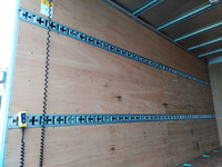 三菱ふそうキャンターアルミバン小型（2t・3t）[写真12]