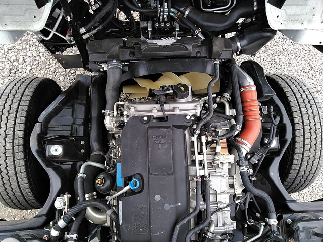 三菱ふそうキャンターアルミバン小型（2t・3t）[写真24]