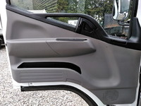 三菱ふそうキャンターアルミバン小型（2t・3t）[写真28]