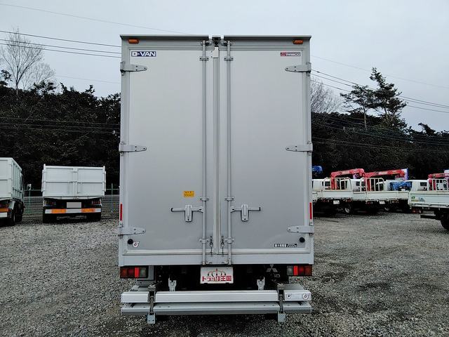 三菱ふそうキャンターアルミバン小型（2t・3t）[写真09]
