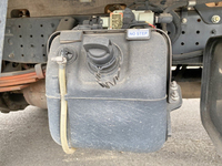 三菱ふそうキャンター平ボディ小型（2t・3t）[写真20]