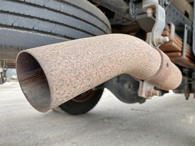 三菱ふそうキャンター平ボディ小型（2t・3t）[写真22]