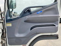 三菱ふそうキャンター平ボディ小型（2t・3t）[写真31]