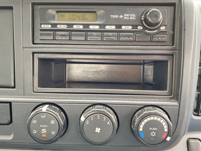 三菱ふそうキャンター平ボディ小型（2t・3t）[写真38]