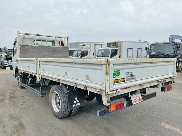 三菱ふそうキャンター平ボディ小型（2t・3t）[写真04]
