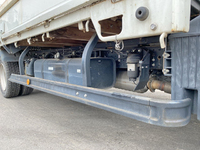 三菱ふそうキャンター平ボディ小型（2t・3t）[写真19]