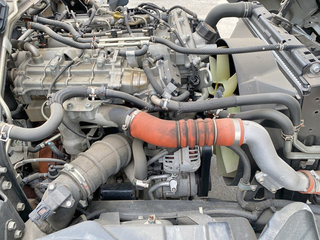 三菱ふそうキャンター平ボディ小型（2t・3t）[写真26]