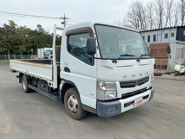三菱ふそうキャンター平ボディ小型（2t・3t）[写真03]