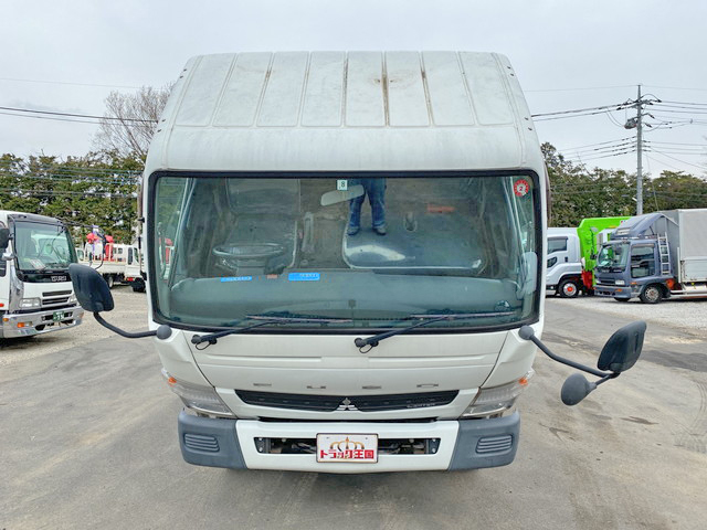 三菱ふそうキャンター平ボディ小型（2t・3t）[写真08]