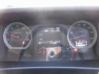 いすゞギガアルミウイング大型（10t）[写真16]