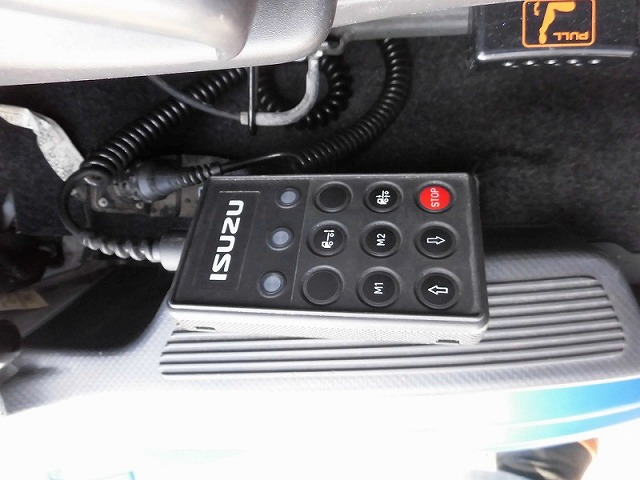 いすゞギガアルミウイング大型（10t）[写真17]