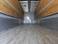 いすゞギガアルミウイング大型（10t）[写真05]