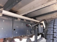 いすゞギガアルミウイング大型（10t）[写真09]