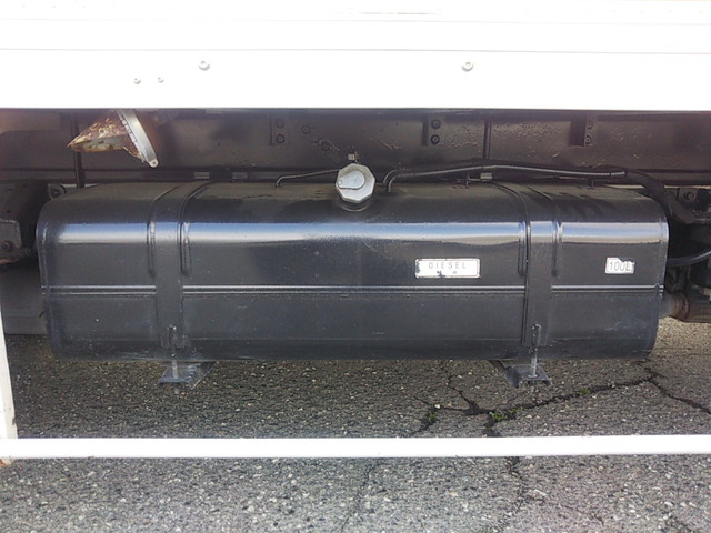 三菱ふそうキャンターアルミバン小型（2t・3t）[写真18]