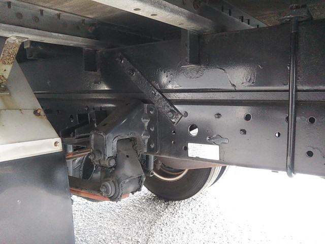 三菱ふそうキャンターアルミバン小型（2t・3t）[写真22]