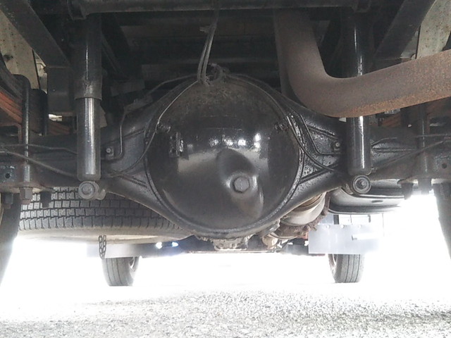 三菱ふそうキャンターアルミバン小型（2t・3t）[写真23]