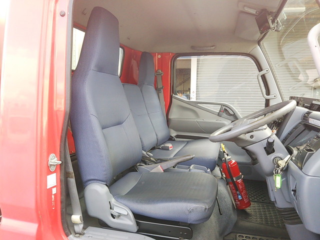 三菱ふそうキャンターアルミバン小型（2t・3t）[写真30]