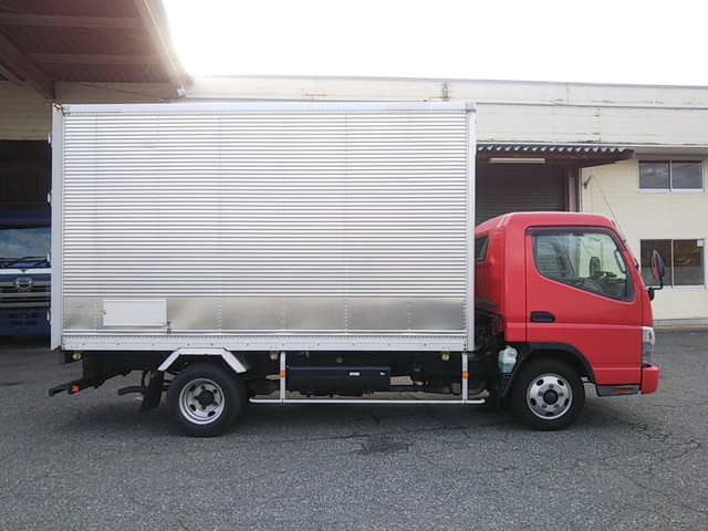 三菱ふそうキャンターアルミバン小型（2t・3t）[写真06]