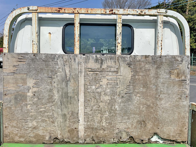 日野デュトロ平ボディ小型（2t・3t）[写真13]