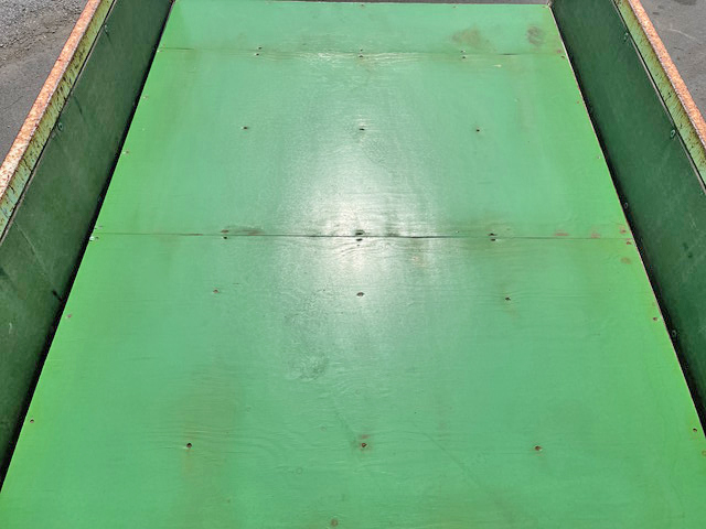 日野デュトロ平ボディ小型（2t・3t）[写真15]