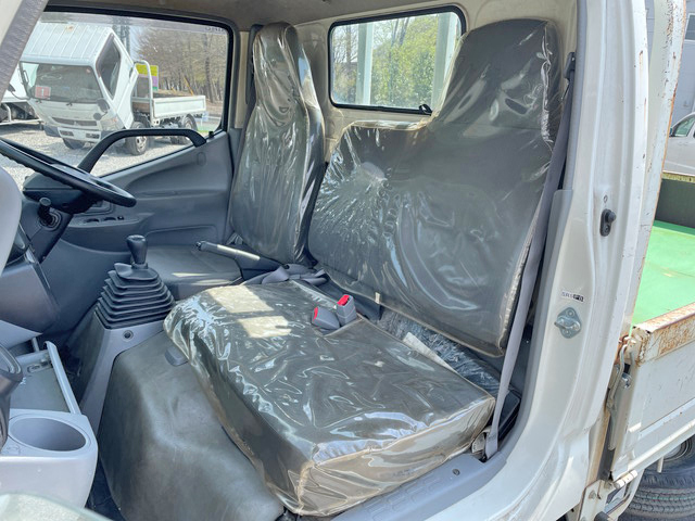 日野デュトロ平ボディ小型（2t・3t）[写真31]