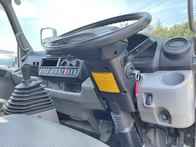 日野デュトロ平ボディ小型（2t・3t）[写真34]