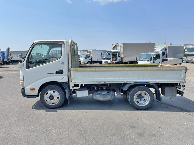 日野デュトロ平ボディ小型（2t・3t）[写真05]